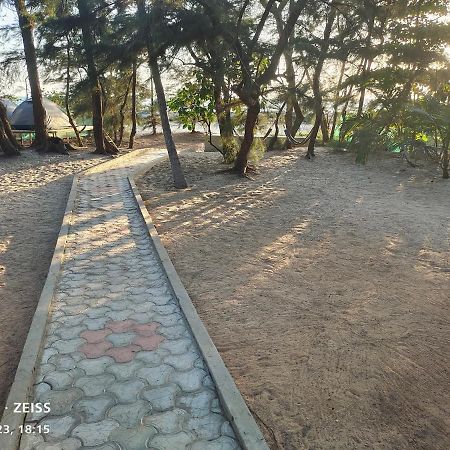 His Grace Sea View Cottages - Private Beach At Malpe Udupi Exterior photo